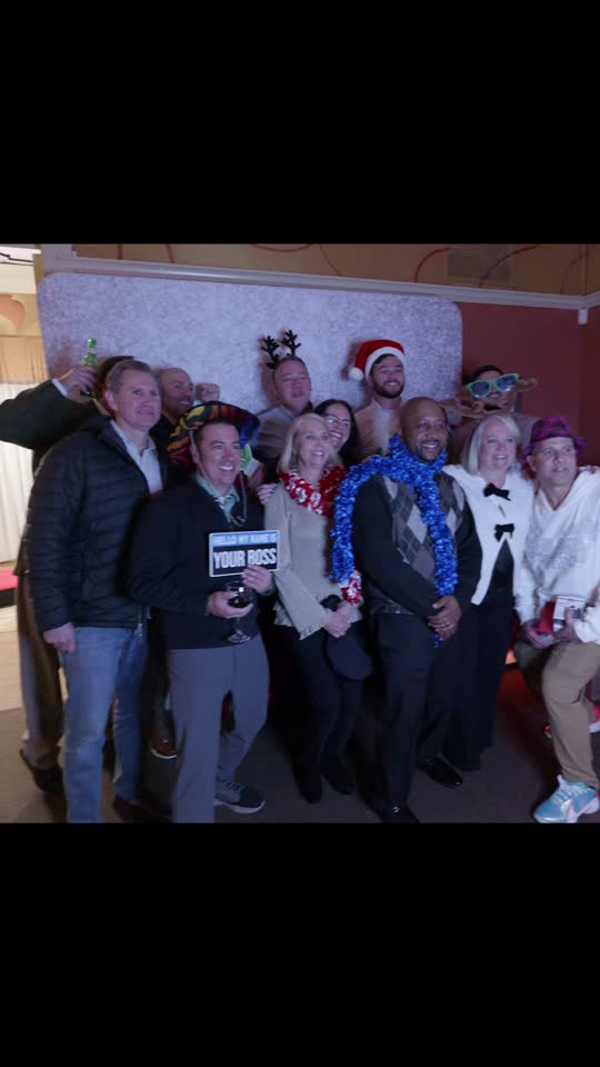 Company holiday party with the 360 booth